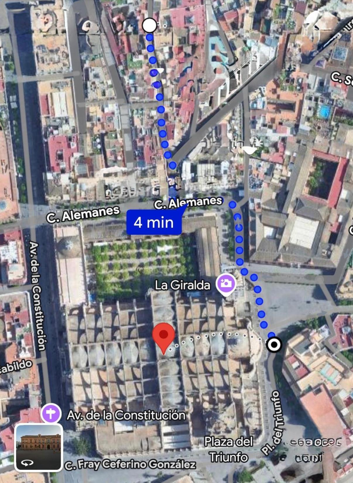 Alvarez Quintero - Catedral Apartment